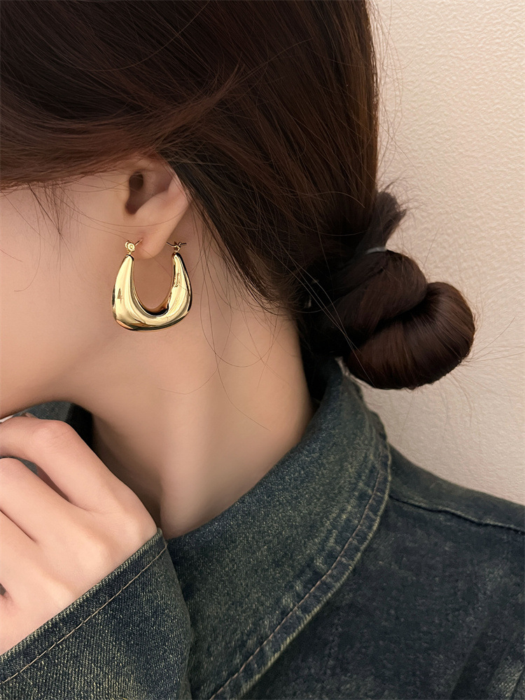 Stylish Metal U-Shaped Earrings