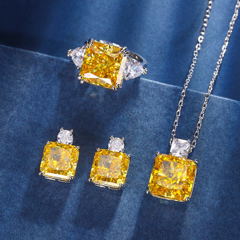 Otoño e invierno nuevo estilo Zhuangshengsheng joyería con alto contenido de carbono, flor de hielo, corte de cobre, conjunto de diamantes amarillos cuadrados de princesa 12*12-10*10