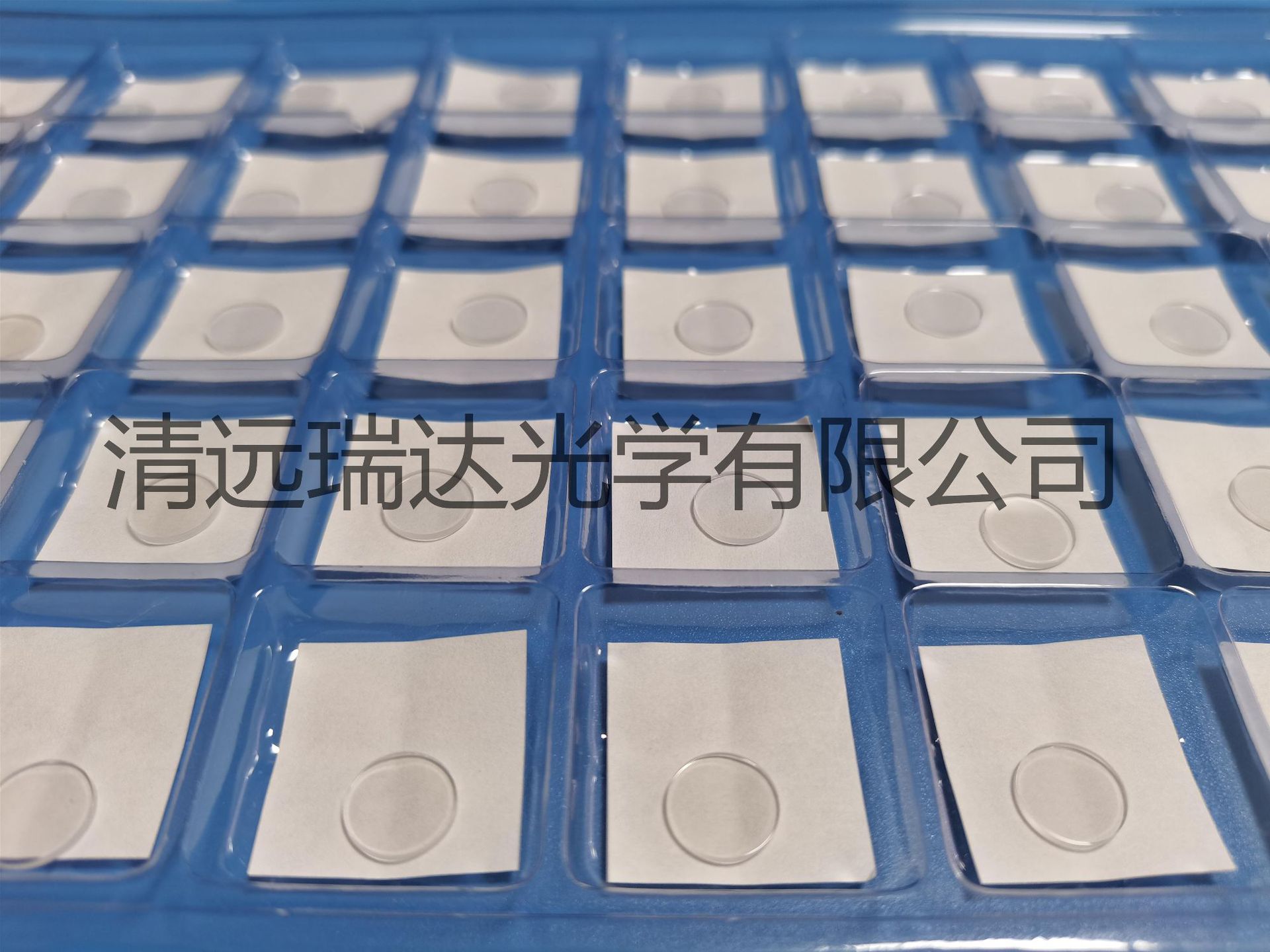 激光保护镜片红外火焰探测器玻璃视窗高红外透过率蓝宝石玻璃厂家