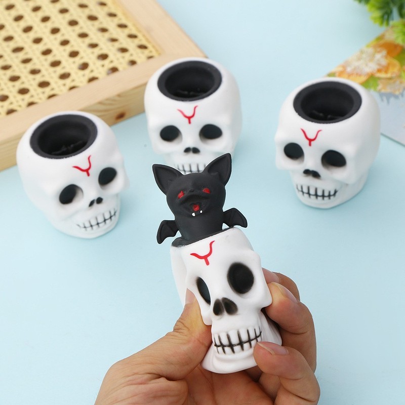 ハロウィンのおもちゃ、面白いカボチャのストレス解消グッズ、光るおもちゃ、面白い幽霊の絞りカップ、卸売|undefined