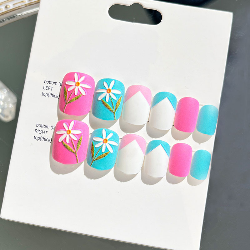 24 piezas de puntas de uñas postizas para adultos, estilo corto, uñas postizas en relieve, nuevas pegatinas de uñas, puntas de uñas tridimensionales