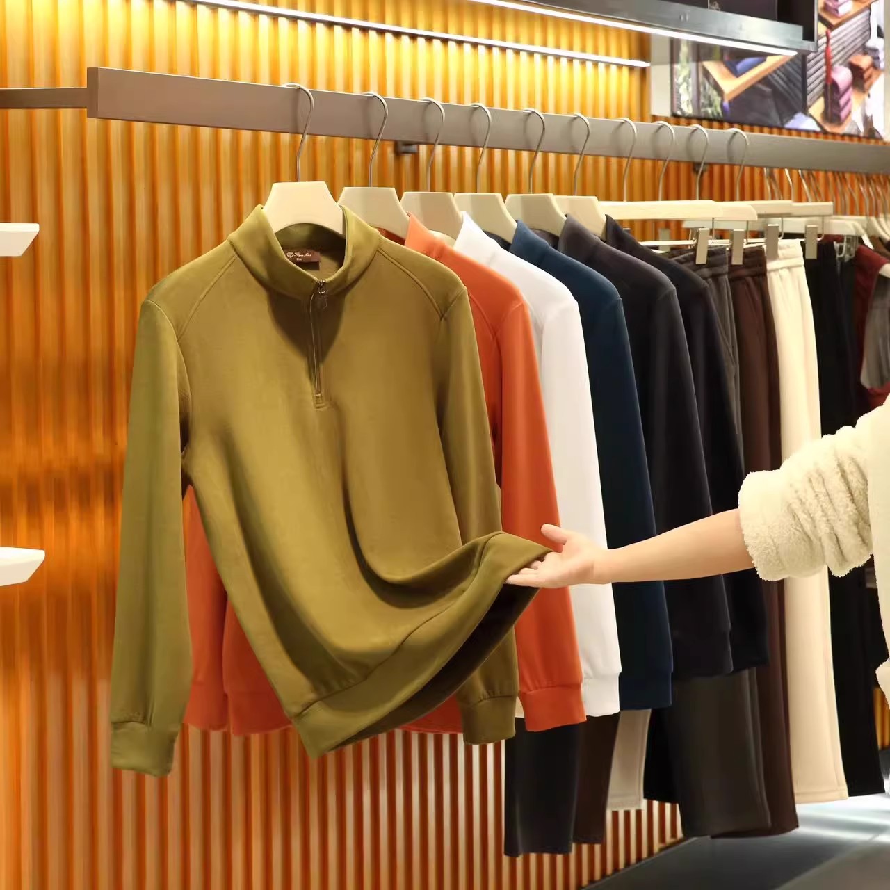 Mall Quality Autumn and Winter New Unisex Old Money Style Mulberry Silk Wool High-Tech Thermal Long-Sleeve Sweatshirt