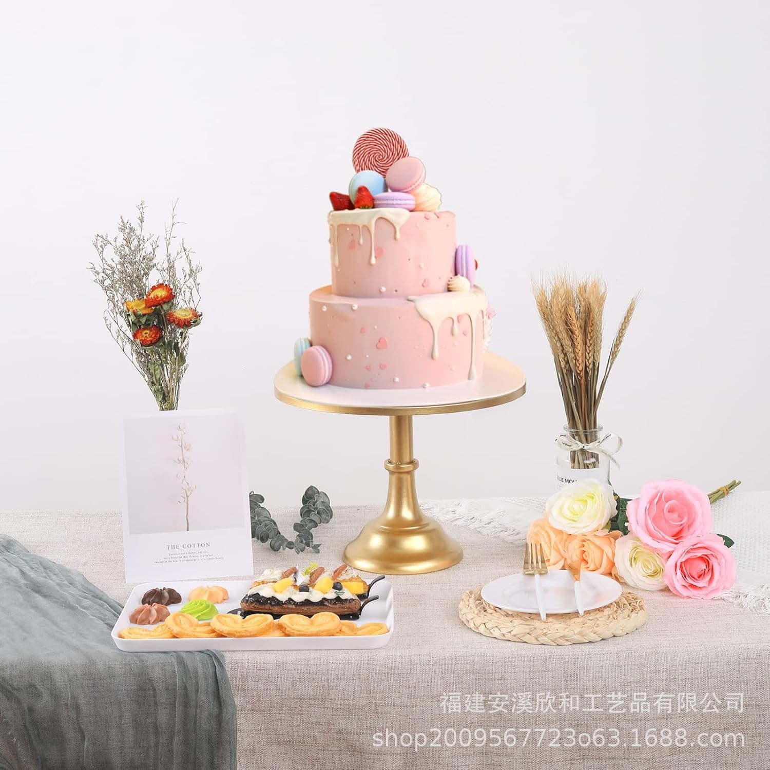 Estante de pastel de metal europeo tienda de té de leche dulces dulces dulces bandeja de pies altos props de boda bandeja de pastel decoración