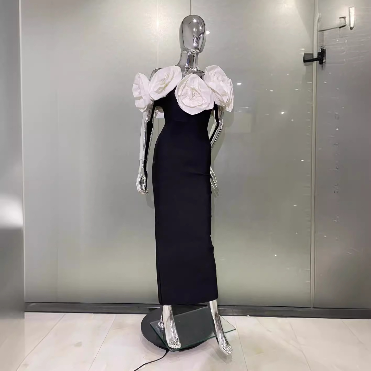 design three dimensional elegant sexy black elastic bandage