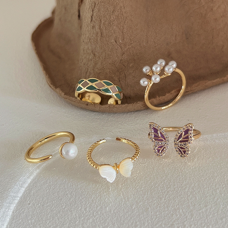 1 Piece Retro Butterfly Metal Plating Inlay Artificial Diamond Pearl Gold Plated Womenu0027S Open Ri