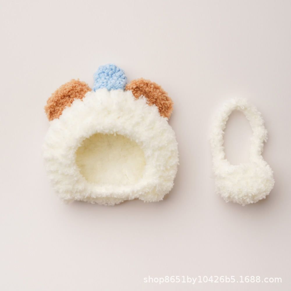 Little cow hood + small white velvet bag