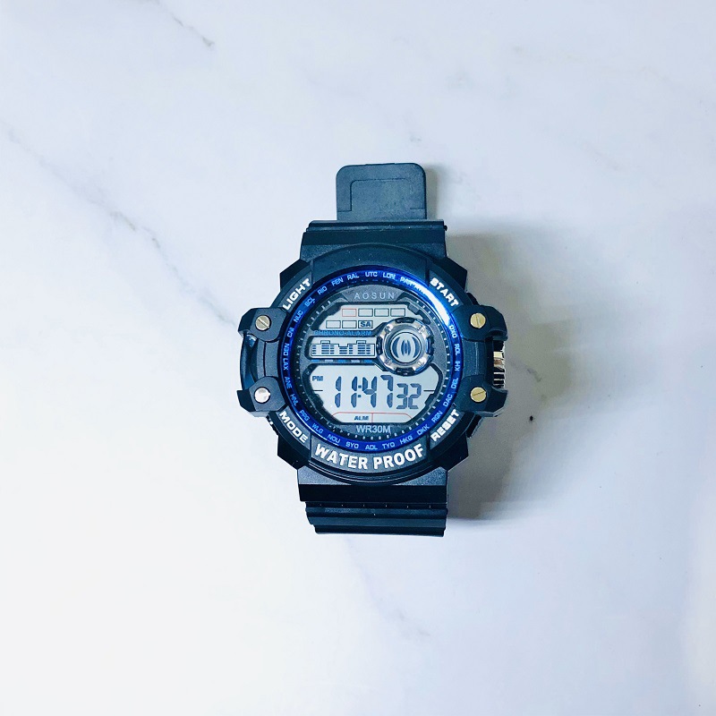 韩版学生手表 运动防水多功能电子表 男生个性游泳户外登山表爆款详情图5