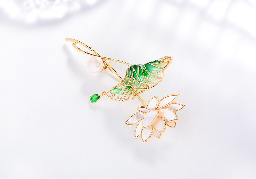 White Mother-Of-Pearl Lotus Brooch, Green Enamel Lotus Leaf Freshwater Pearl Pin, New Chinese Style Elegant Brooch for Qipao Wholesale