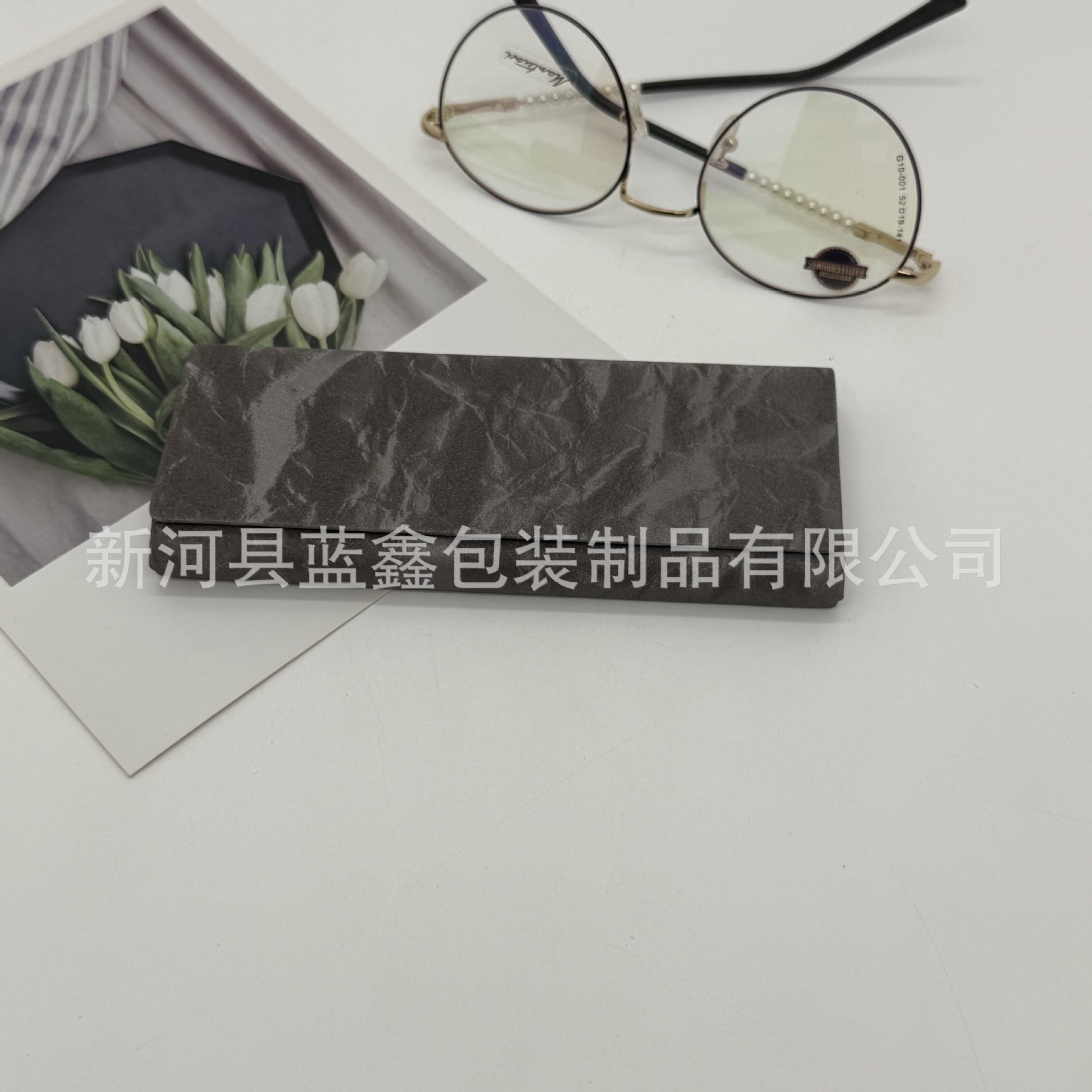 新しいメガネケース包装用クリップ、個性的な携帯用フレームメガネケース、近視メガネ収納ボックス、越境販売