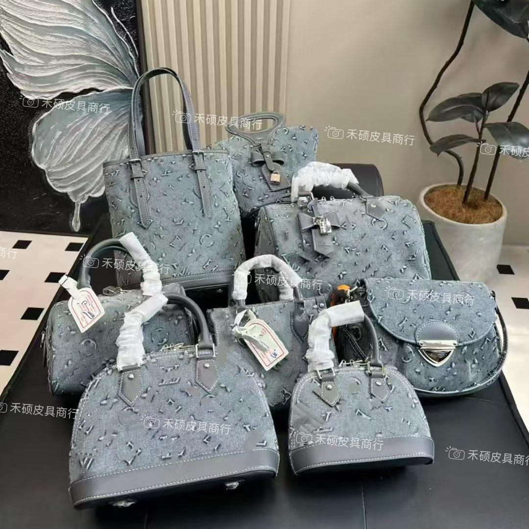 Qadın Denim Baguette Çanta — Həcmli Naxışlı, Yüngül Lüks Model