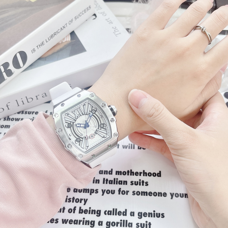 Orologio sportivo curvo al quarzo a forma di barile scavato da uomo PRECIOUS Richard Series, popolare e di vendita calda_voghion.com