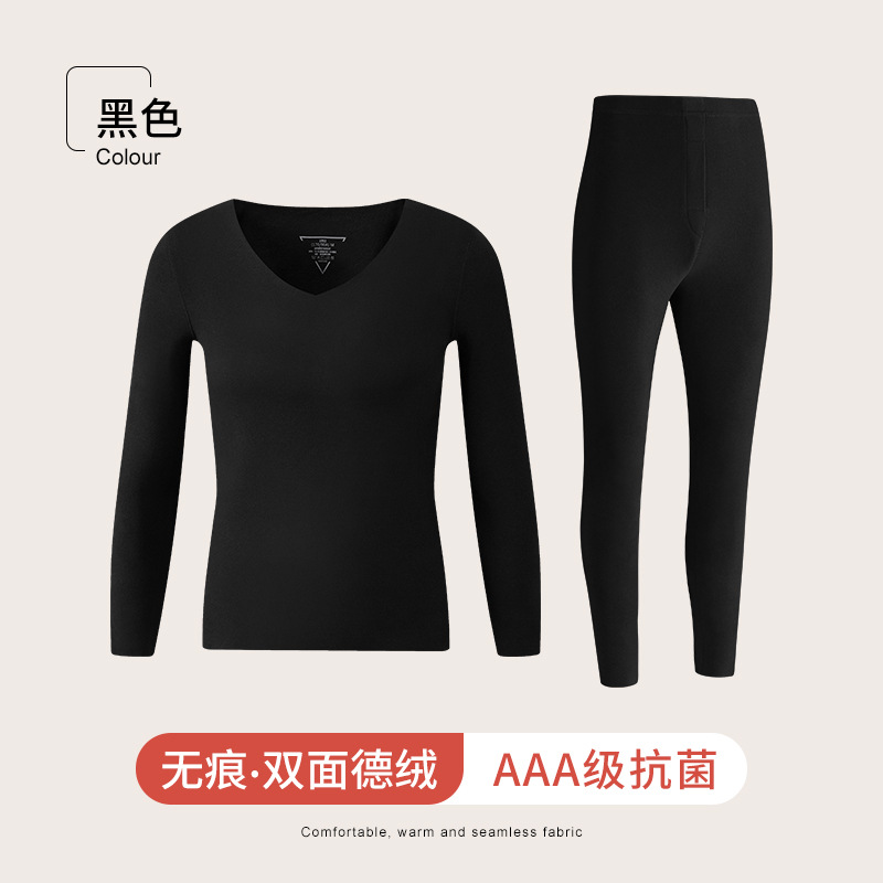 Black long-sleeved shirt + black pants