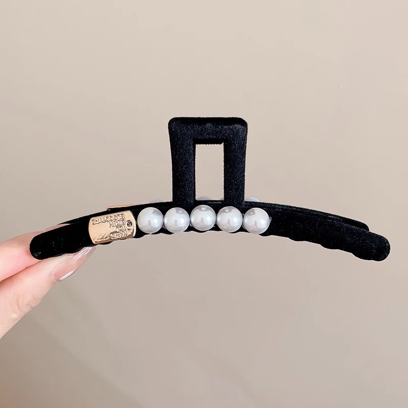 Estilo coreano de alta gama grande clip de agarre negro femenino 2025 nuevo clip de pelo en la parte posterior de la cabeza clip de tiburón clip de horquilla tocado