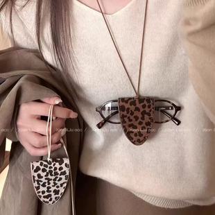Autumn and Winter New Leopard Leather Long Necklace High-end Sunglasses Clip Glasses Niche Lanyard Woolen Chain Accessories for Women