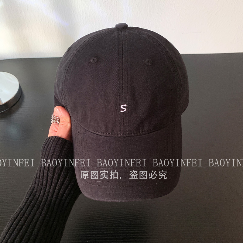 Sombrero de béisbol rosa de letras para mujeres con tapa suave, bordes anchos, cara grande, gorra de lengua de pato, gorra coreana, gorra de cabeza grande