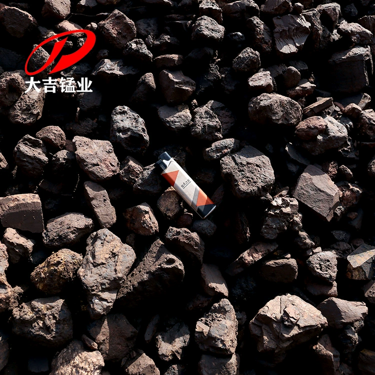 Производитель из Хунани поставляет марганцевую руду 22% с размером частиц 1-10 см для переплавки и очистки шлака в стальных заводах.