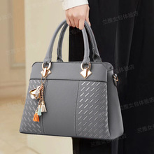 三八妇女节真皮包包送妈妈2024新款时尚手提包斜挎单肩包中年女包