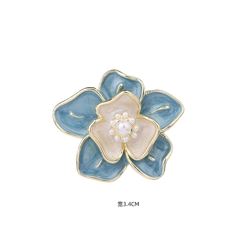 Klassischer All-Match-Anstecker mit Kamelien-Perlen für Damen, elegante kleine Brosche im Duftstil, hochwertige Anzug-Pullover-Anstecknadel_voghion.com