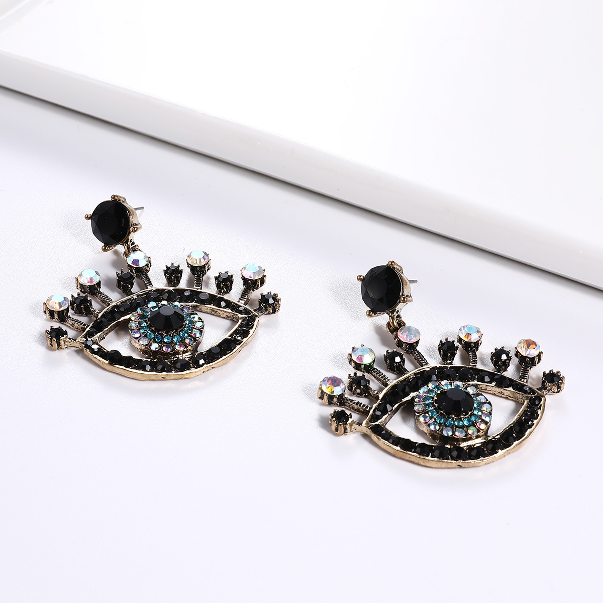 New European And American Famous Retro Personality Baroque Full Diamond Big Eyes Ear Studs   Hot Selling Earrings display picture 8