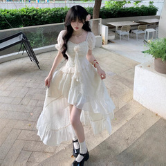 デザイン感アンドロメダの木の耳元の襟のワンピース女性2025夏のプリンセス風は腰の蓬蓬のケーキのスカートの潮を収めます。