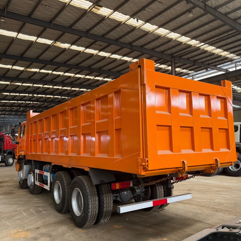Exported to Africa HOWO NX 8x4 dump truck, 8-wheel rear-tipping soil-dump engineering dump truck