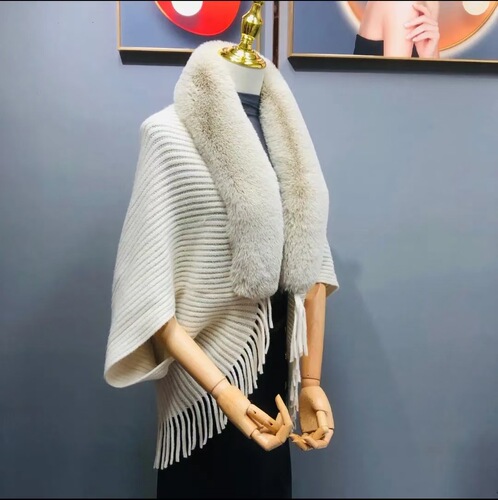 New autumn and winter cape shawl, wide fur collar, warm tassels, cheongsam, knitted cardigan, high-end jacket for women
