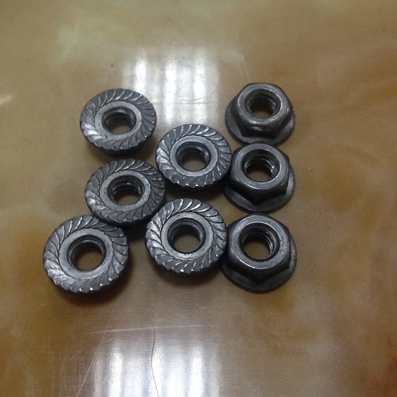 厂家产销六角带花齿底部法兰帽M6-1.0牙*13轮圆*6高
