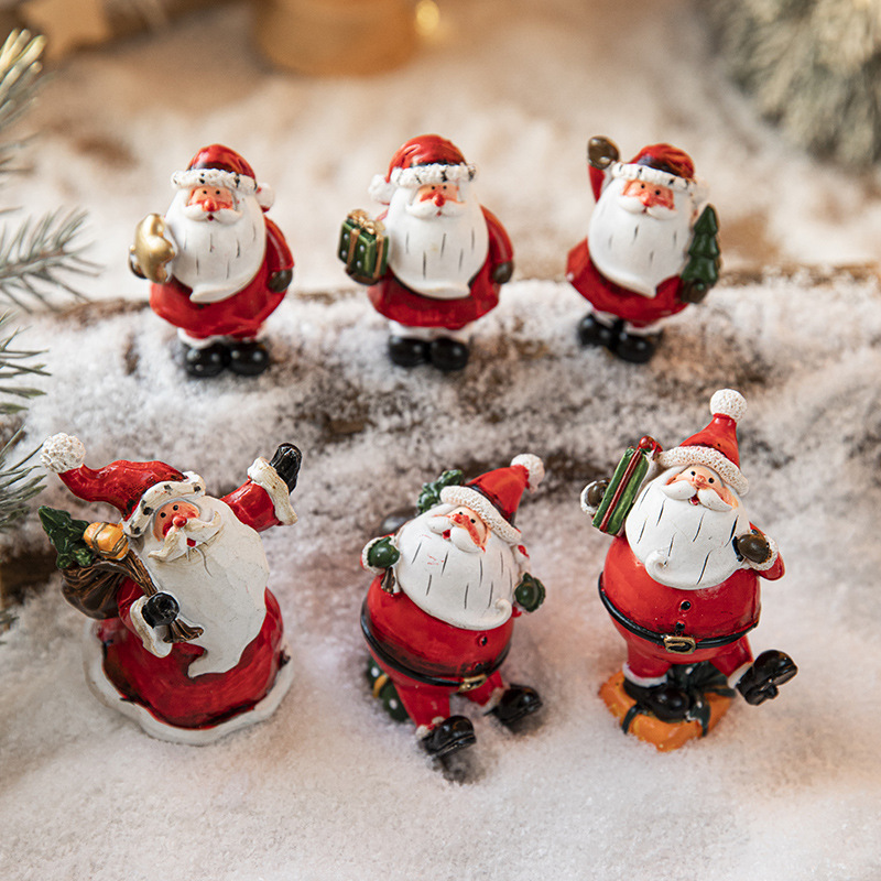 Hongheng Christmas Creative Decorations: Painted Christmas Tree, Santa Claus Desktop Ornaments, and Scene-Setting Displays