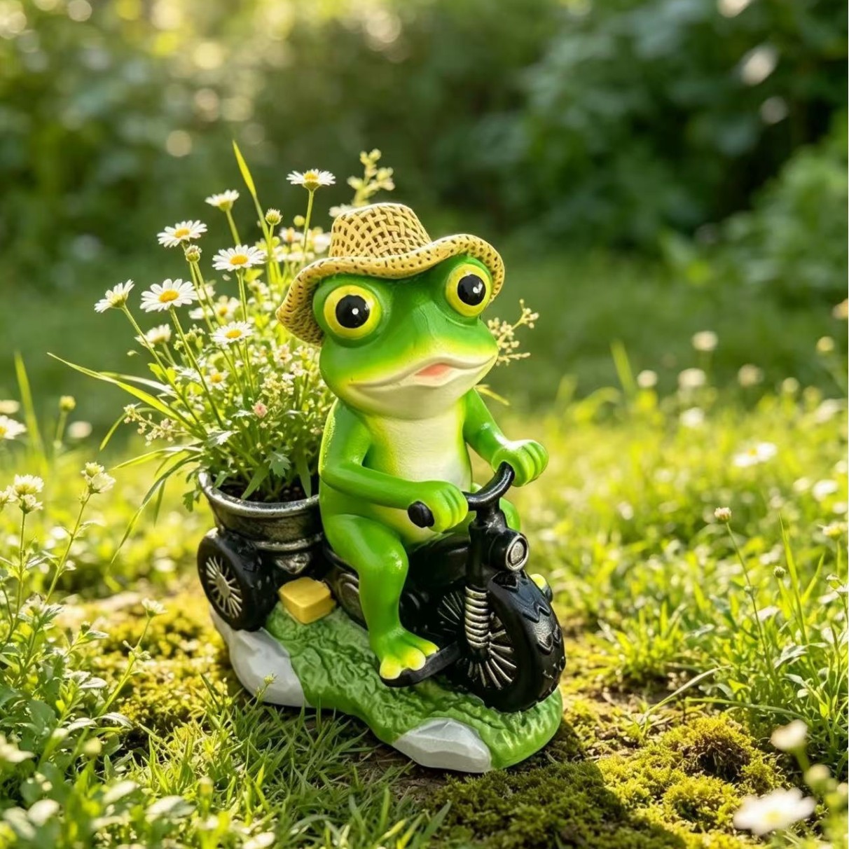 Cross-border new product: Frog riding a bicycle garden courtyard home decoration flower pot ornament, fun landscaping resin craft