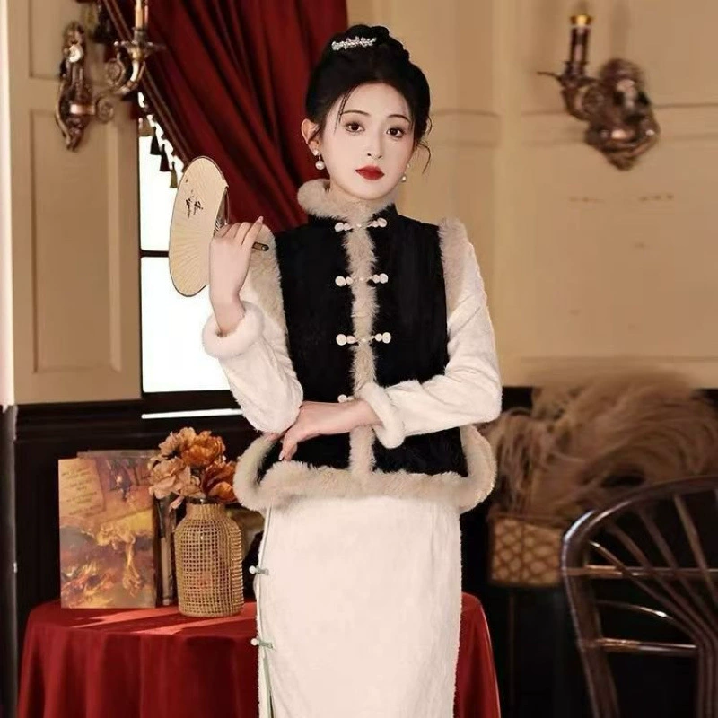 Retro cheongsam, black warm vest sleevless, jacket, Chinese style