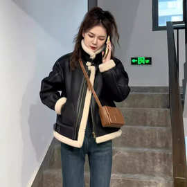 皮毛一体羊羔绒外套女秋冬加绒加厚外穿保暖机车服小个子短款夹克