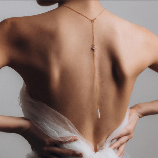 New Cross-Border Simple Petal Rhinestone Sexy Back Chain European and American Best-Selling Bridal Wedding Pearl Pendant Versatile Back Accessory