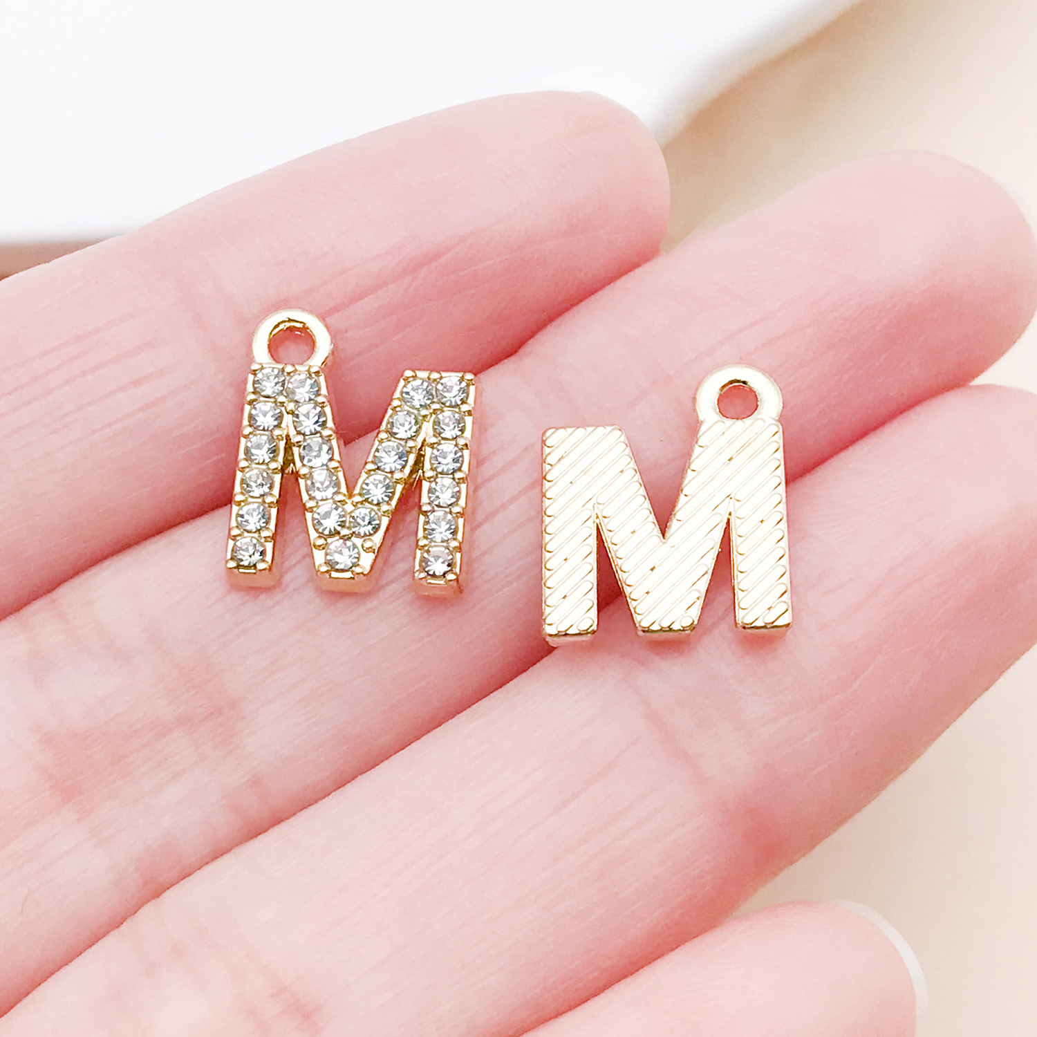 25746-M-HY2-kc金锌合金点钻26字母-M-13x