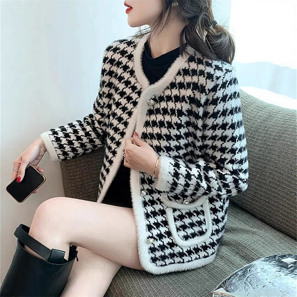 2025 New Autumn and Winter Style Short Outwear for Women, High-End, Western-Style Tweed, Versatile Round-Neck Top for Ladies