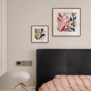 ���r �F�����s���^�쮋��ʽ�����L�߼��нM�Ϯ����W���»��ܱڮ�