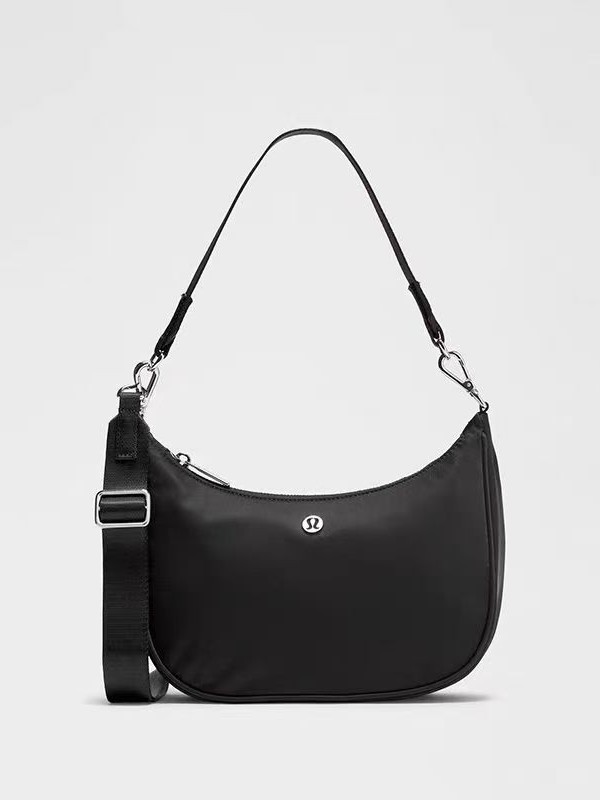 underarm bag