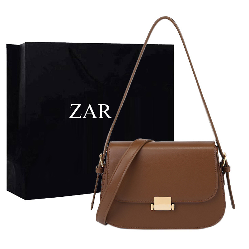 Hong Kong compra bolsos para mujer 2025 nuevo bolso de mensajero bolso de tofu bolso pequeño de hombro y axila bolso femenino de alta calidad