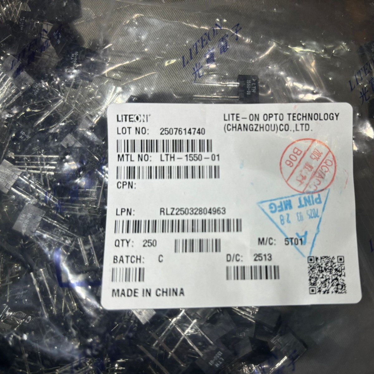 LTH1550-01 光电开关  DIP-4 全新原装 LITEON光宝