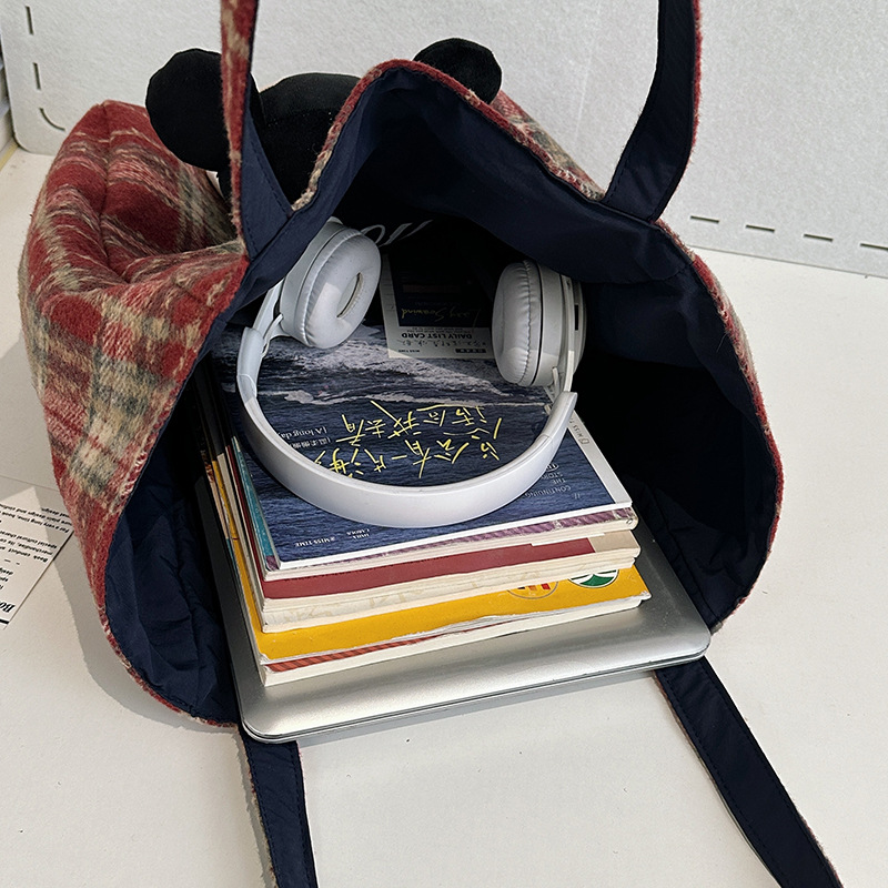 Mujer 2025 nueva tarjeta popular celosía estudiantes bolsos de primavera de gran capacidad bolsos de hombro bolsos de ocio y desplazamiento bolsos especiales