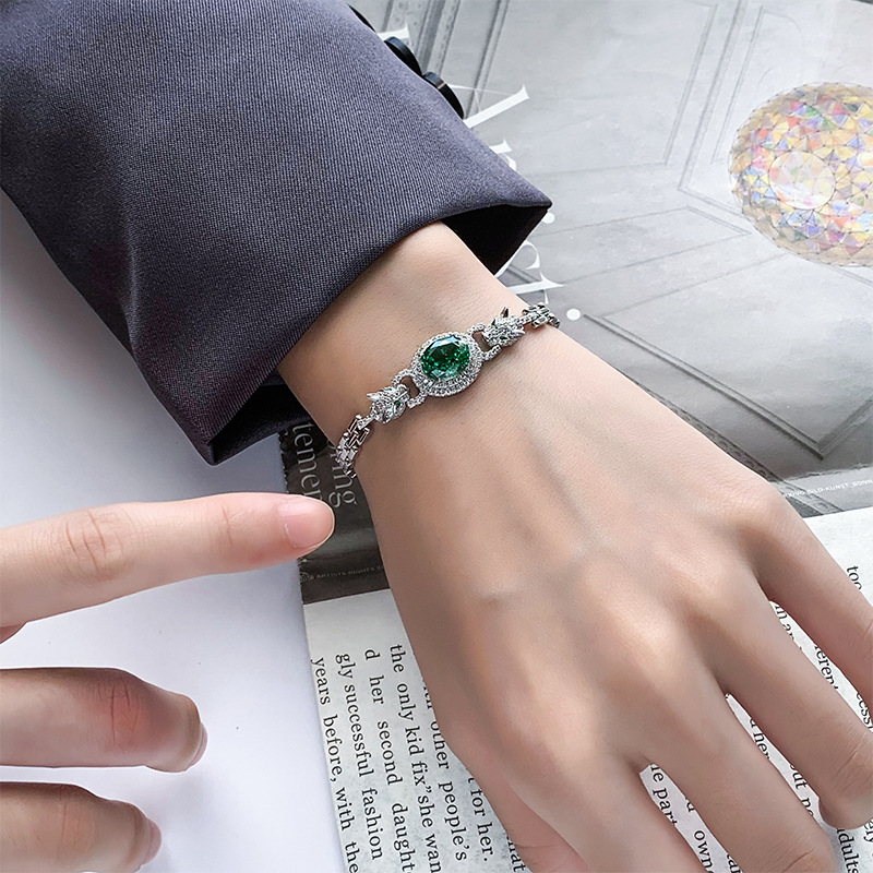 Nueva joyería Zhuang Shengsheng, diamante retro europeo y americano con alto contenido de carbono, flor de hielo, corte de leopardo, pulsera retro, joyería, piedra principal femenina 8*10