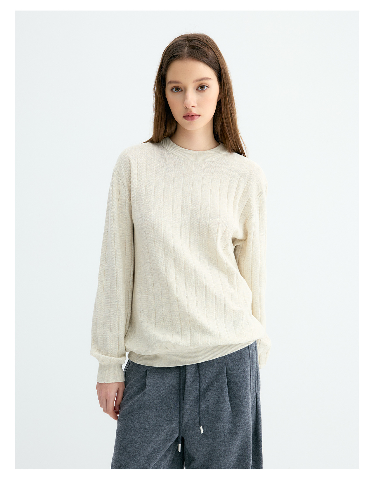 UNF 250g Loose Crew Neck Knit Sweater