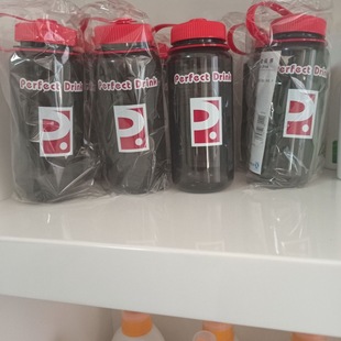 ���ƌ��ٸ��ֵ1000ml���������ᱭ̫�ձ����όW���\�ӕr��©ˮ��