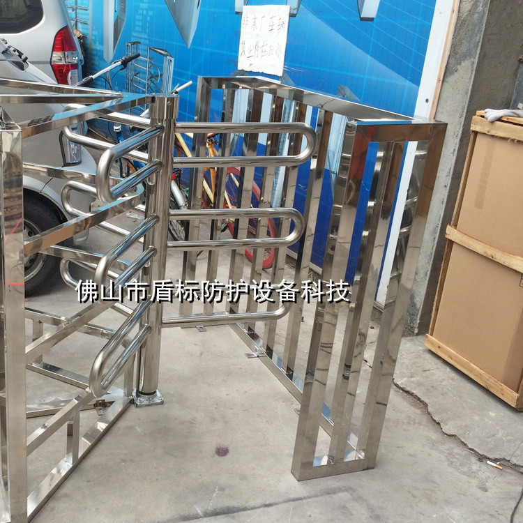 简约半高单向旋转门汽车客运站出口梳状单向通道闸不锈钢十字转闸