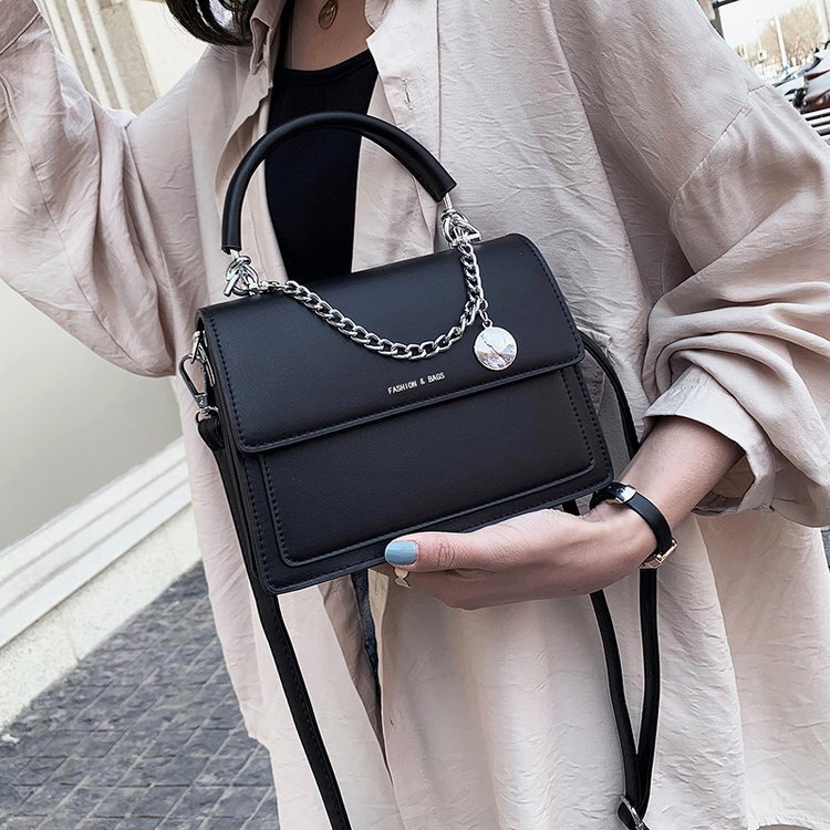 Carefully Selected Women's Bags 2023 New Korean Style Women's Bags Fashionable Trendy Chain Shoulder Bag Simple Texture Crossbody Bag for Women Carefully Selected Women's Bags 2023 New Korean Style Women's Bags Fashionable Trendy Chain Shoulder Bag Simple Texture Crossbody Bag for Women
