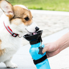 犬用携帯水飲み器、骨型デザイン、旅行や散歩に便利なポータブルウォーターボトル