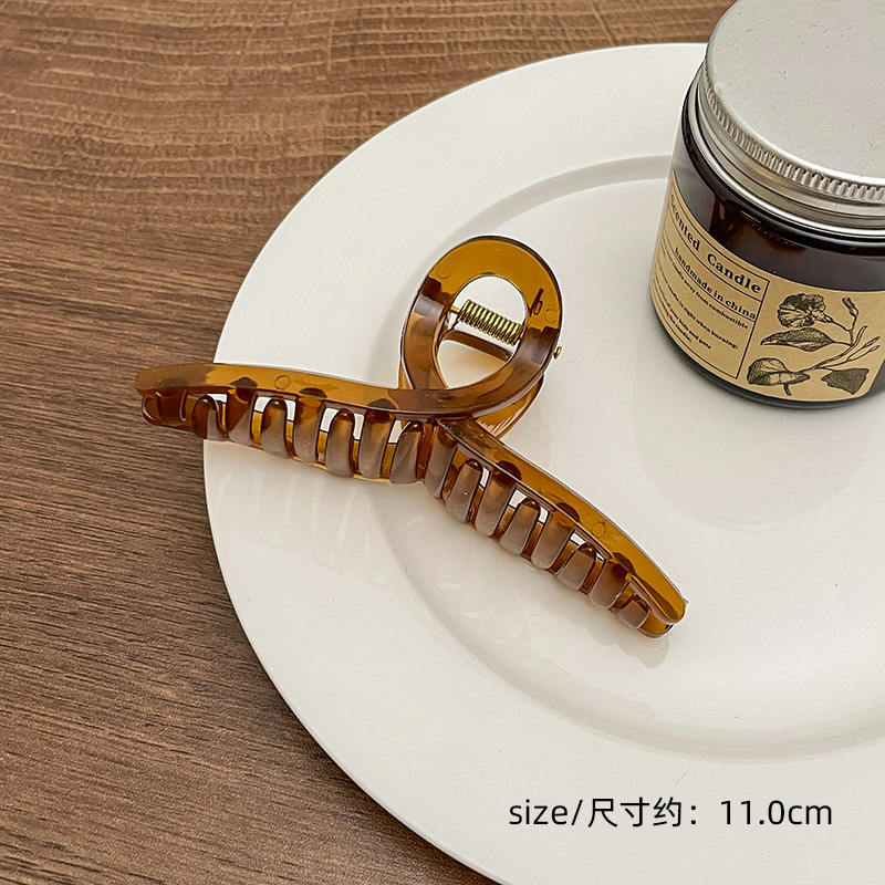 Milk Brown horquilla grande hacia atrás cabeza clip de pelo tocado de las mujeres principios de primavera de alto grado updo tiburón horquilla