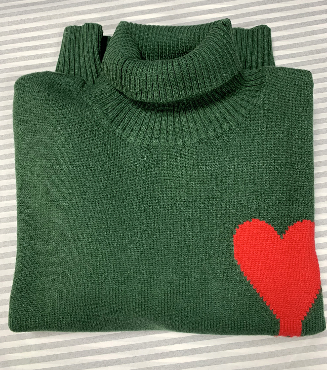 De gama alta AMI pesado Otoño e Invierno amor francés Jacquard hombres y mujeres de cuello alto suelto simple suéter de punto