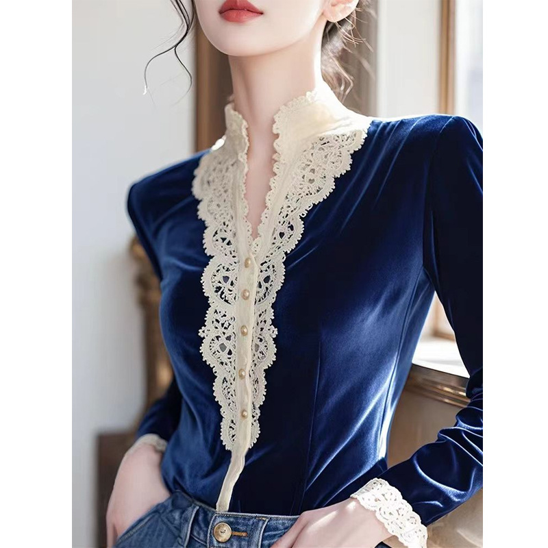 올해의 폭발 블루 레이스 벨벳 셔츠 여성의 2024 겨울 프랑스 독특한 아름다운 내베이스 탑