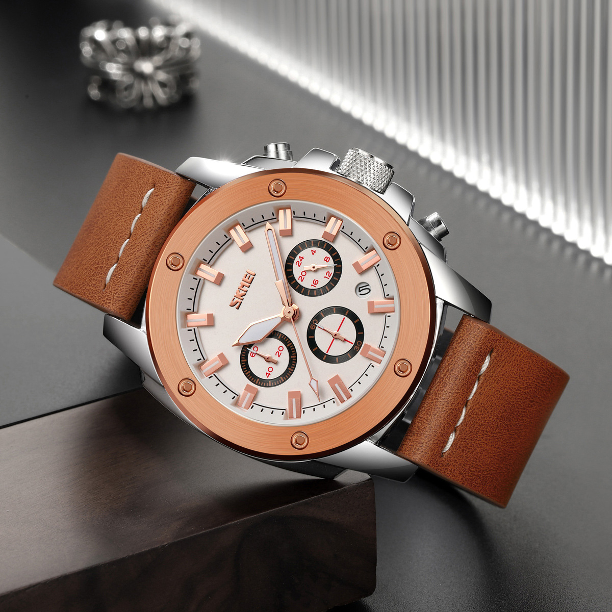 Momento de belleza para hombres cronógrafo de cuarzo impermeable relojes deportivos transfronterizos gran dial relojes de negocios hombres mayoristas spot