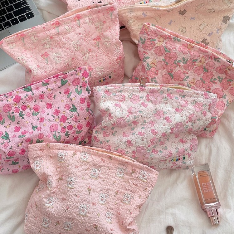 4862 Embossed Cartoon Cosmetic Bag Gentle Style Storage Bag Large Capacity Portable Travel Skin Care Product Toiletries Bag